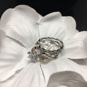 ‎Crystal Flower Ring Set